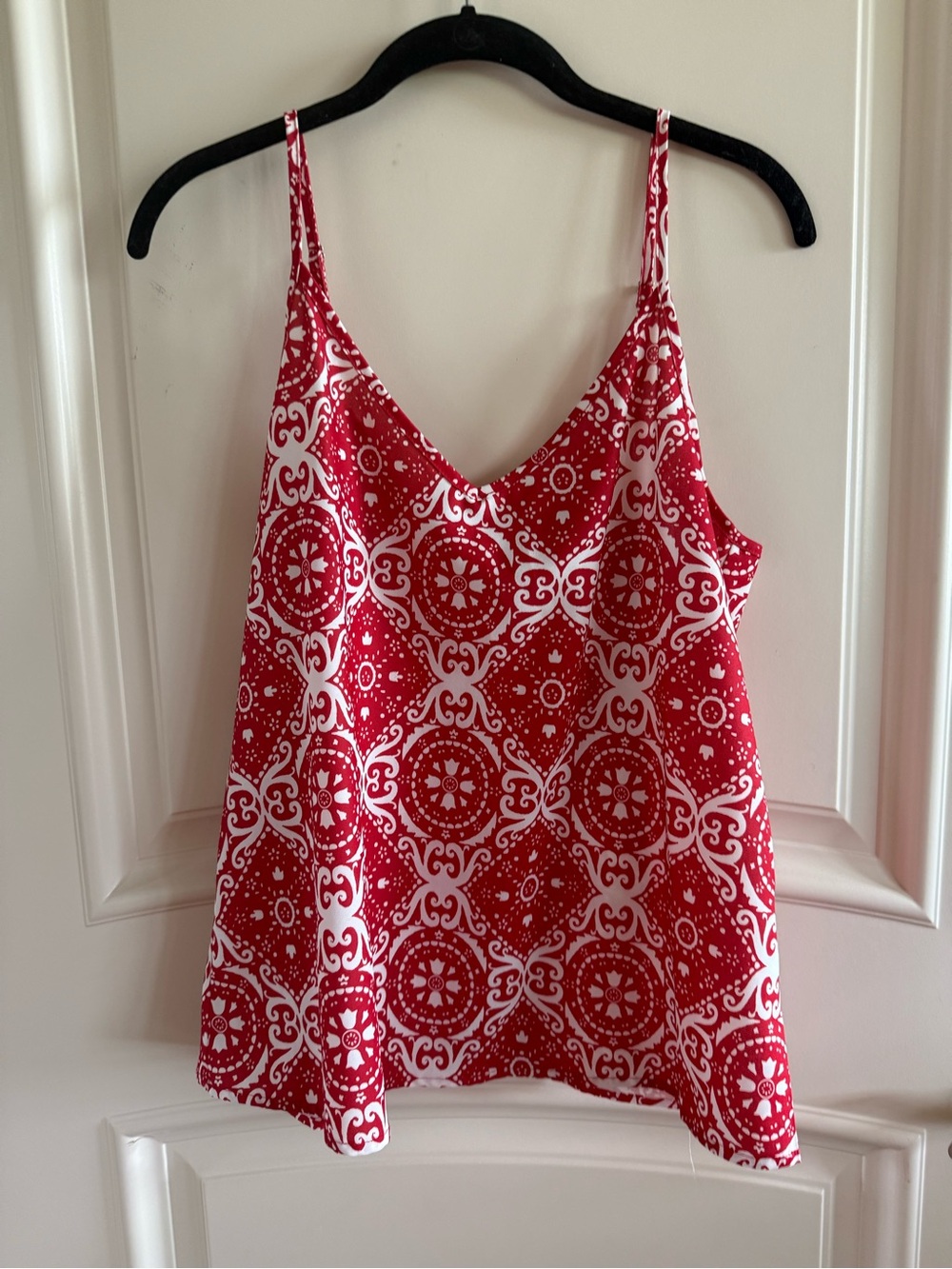 Red Printed V-Neck Spaghetti Strap Tank Top
